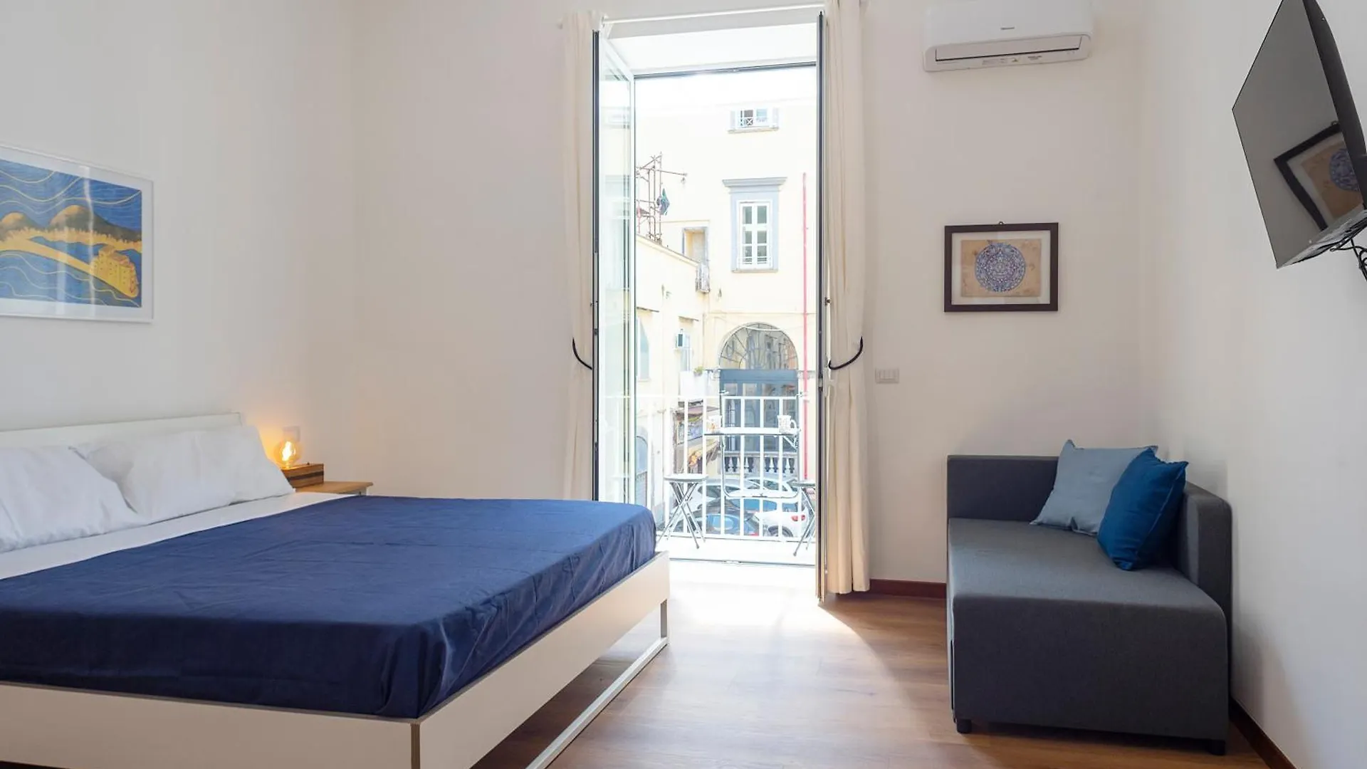 Le Sirene Suites Napoli 0*,  Italia