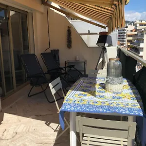 Beautiful 28m2 With Balcony Appartement Cannes